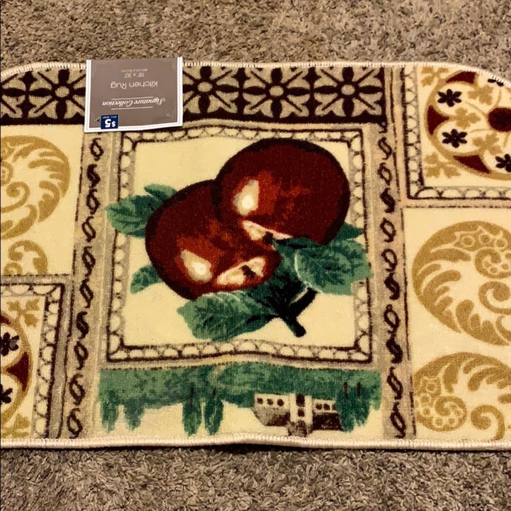 2 Kitchen Rugs - Picture 2 of 3